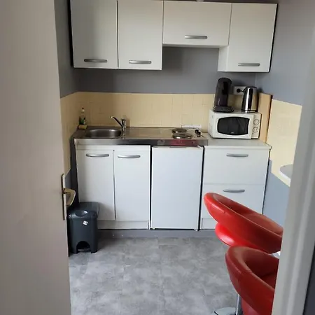 Nouvel Oasis Minimes Apartman *